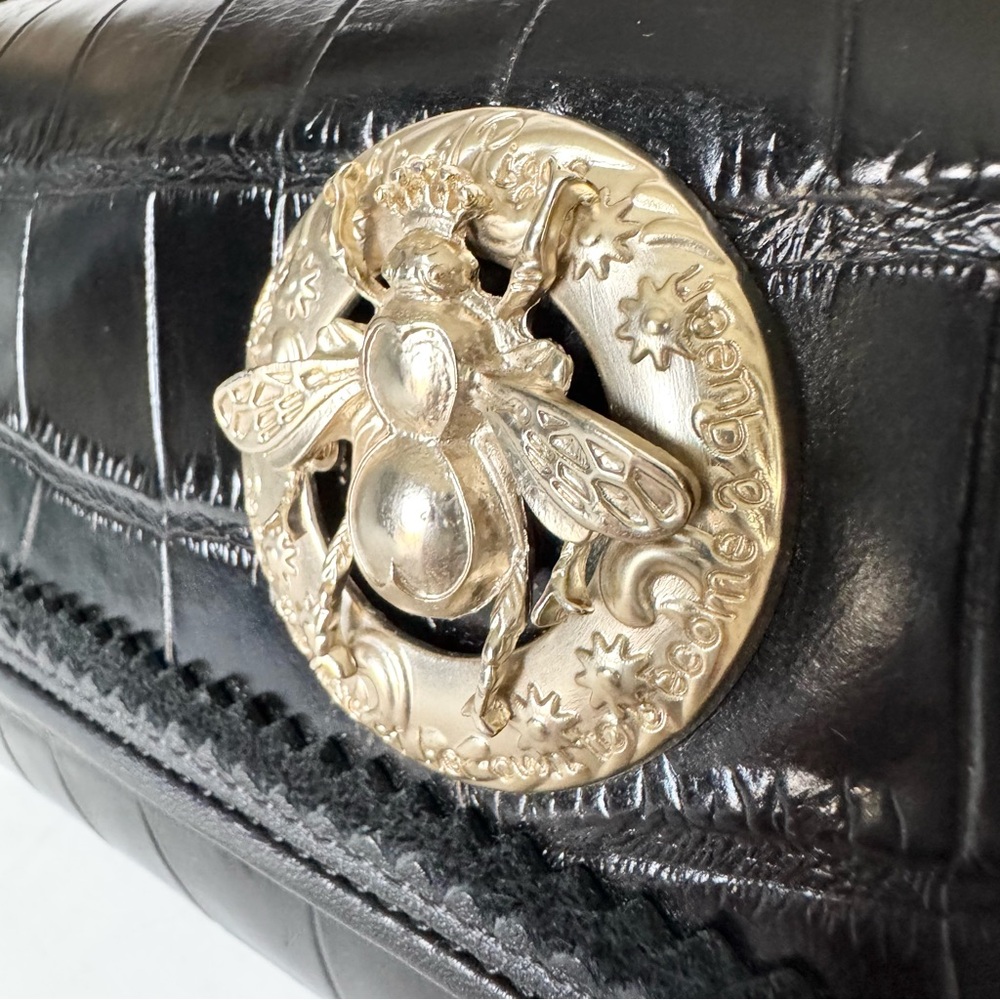 Shoulder Clutch Abigail Riggs ‘Miss Bouvier’ Black Embossed Leather - Picture 10 of 16